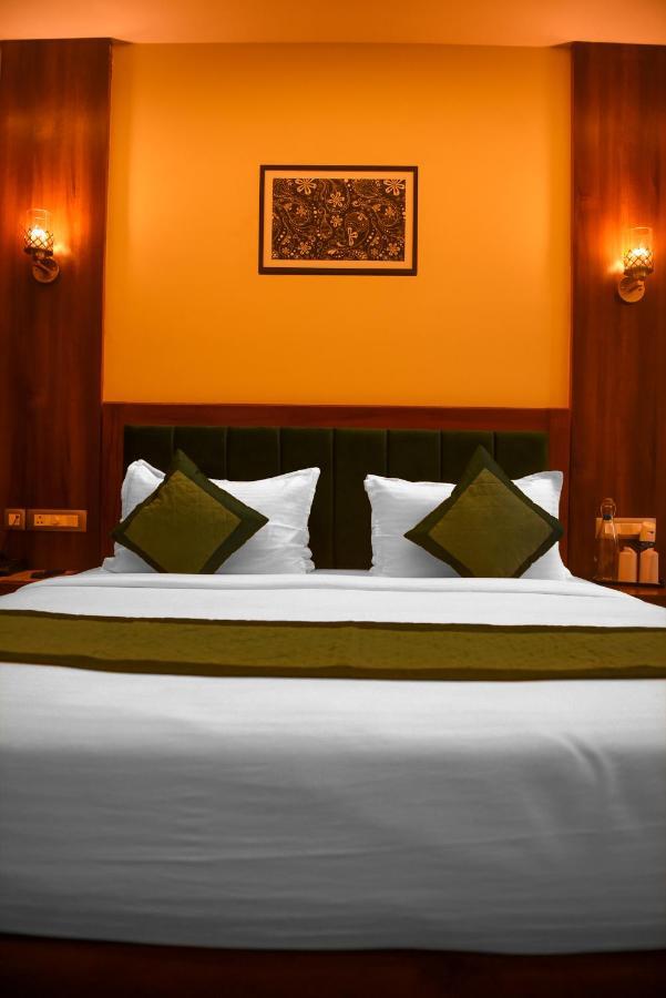 The Abhyudyam Ganga Hotel Haridwār Exterior photo