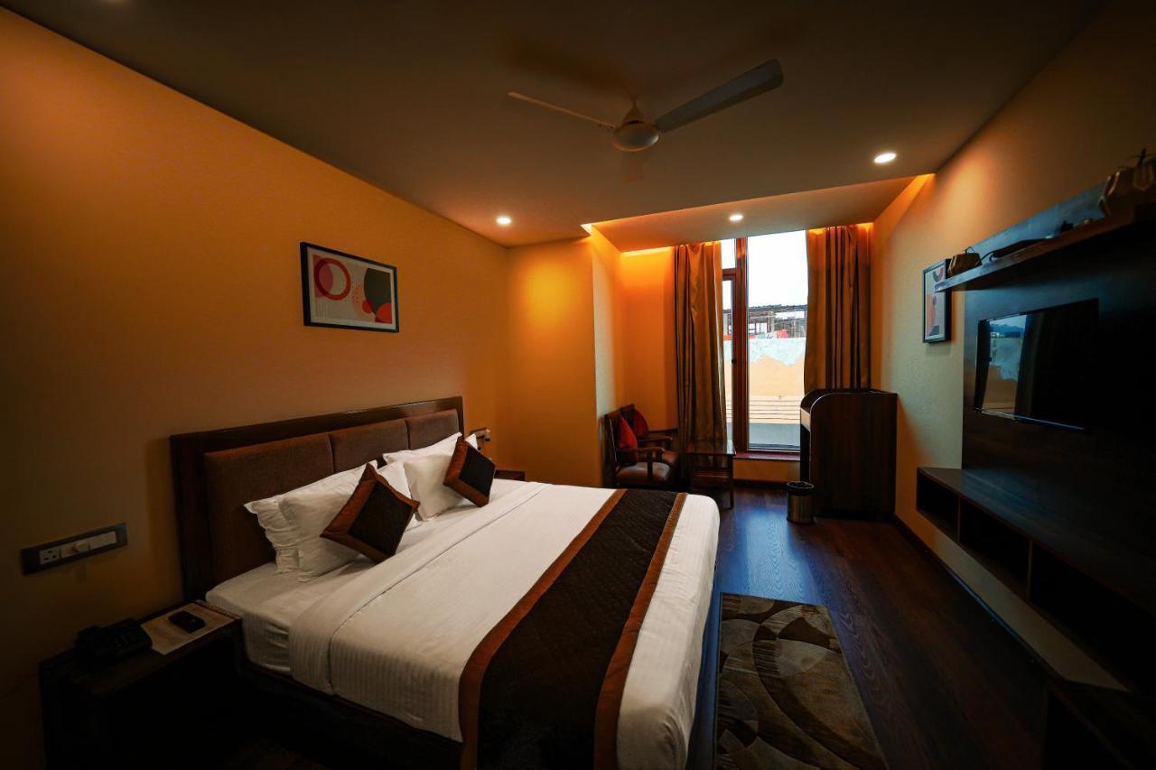 The Abhyudyam Ganga Hotel Haridwār Exterior photo
