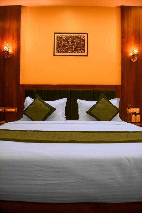 The Abhyudyam Ganga Hotel Haridwār Exterior photo